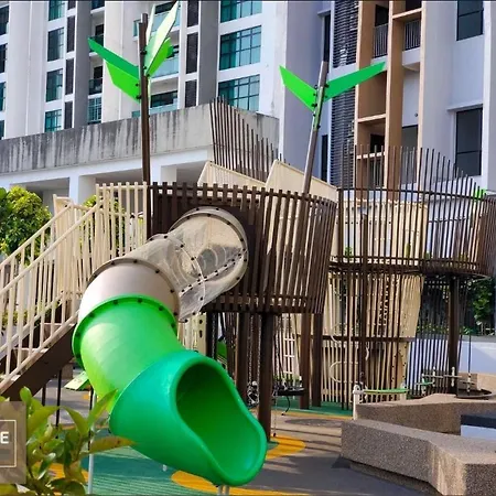 Cosy Sky Tree 5 Min Walk To Aeon Bukit Indah Jb Legoland Exclusive Room Suite By Homespace Johor Bahru Exterior photo