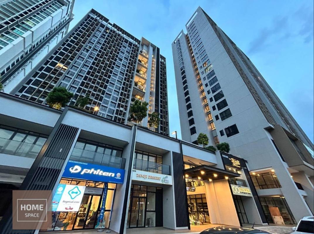 Cosy Sky Tree 5 Min Walk To Aeon Bukit Indah Jb Legoland Exclusive By Homespace Apartment