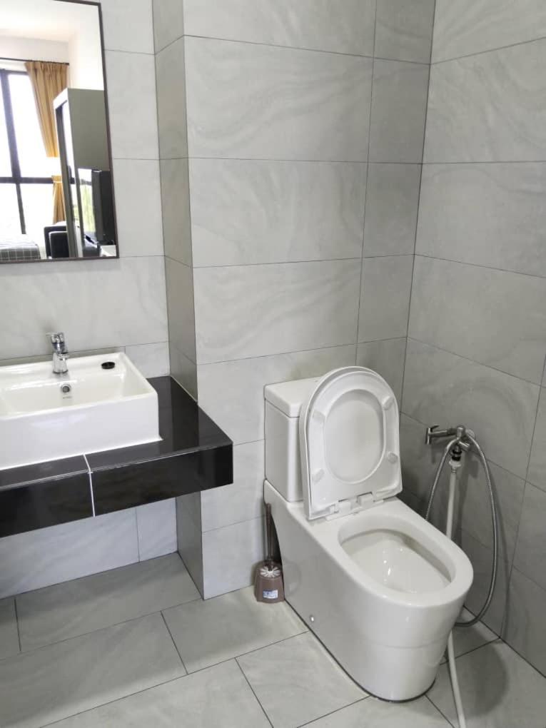 Cosy Sky Tree 5 Min Walk To Aeon Bukit Indah Jb Legoland Exclusive By Homespace Apartment *